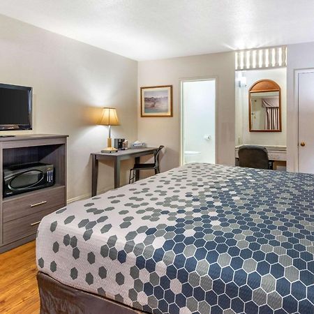Econo Lodge On Historic Route 66 Barstow Esterno foto