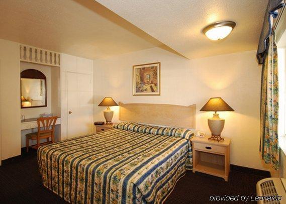 Econo Lodge On Historic Route 66 Barstow Camera foto
