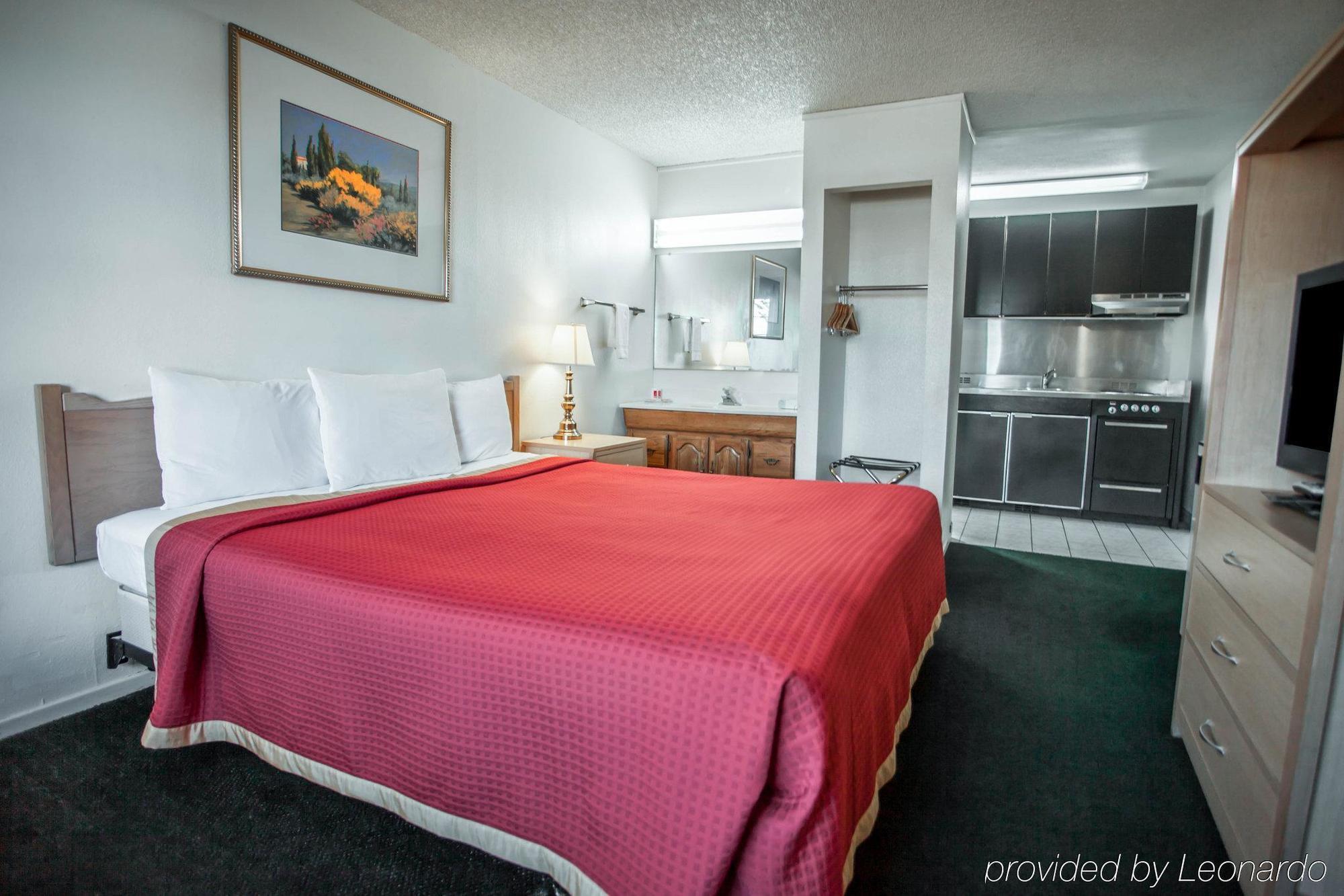 Econo Lodge On Historic Route 66 Barstow Esterno foto